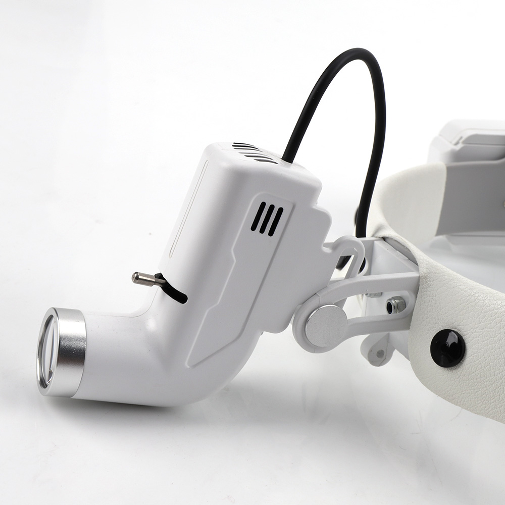 ENT Surgical Light With Filter - Medical Lab Equipment 评论和价格